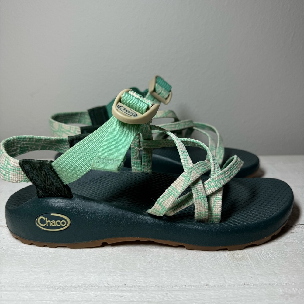 Chaco Green Sport Sandals with Adjustable Straps